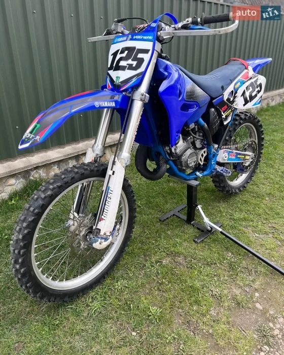 Продам кросовий мотоцикол  yamaha yz 125 f