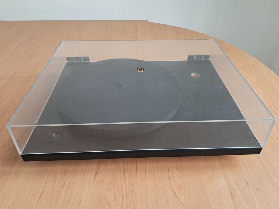 Giradiscos Goldring GR2 sem braço.