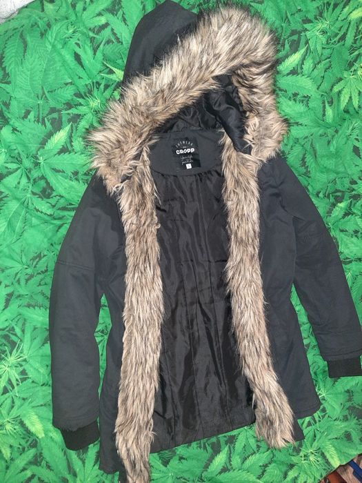 Czarna kurtka parka  cropp s