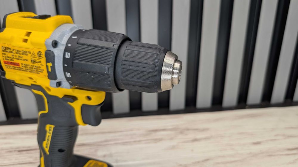 Безщіточний шуруповерт DeWalt DCD799 20v (Refurbished)