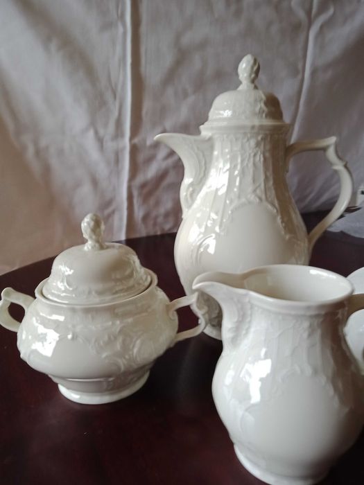 Porcelana Rosenthal Sanssouci  ecru  obiadowy na 12 os,  kawowy na 6os