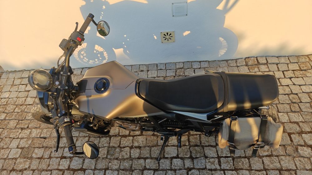Husqvarna Svartpilen 701 Style