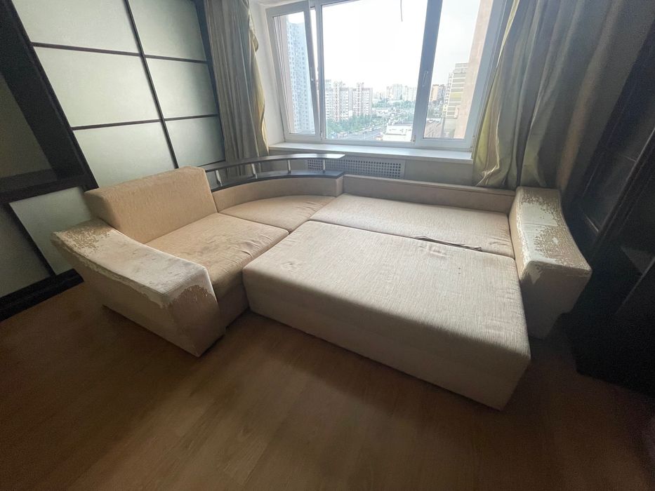 Продам великий диван