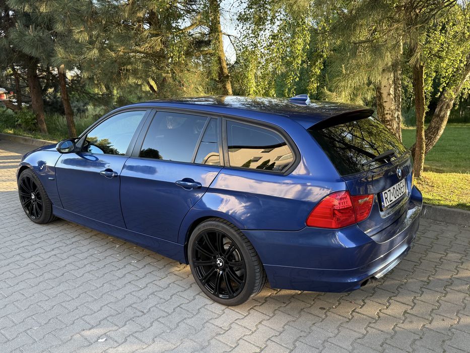 BMW E91 318d 2008r.