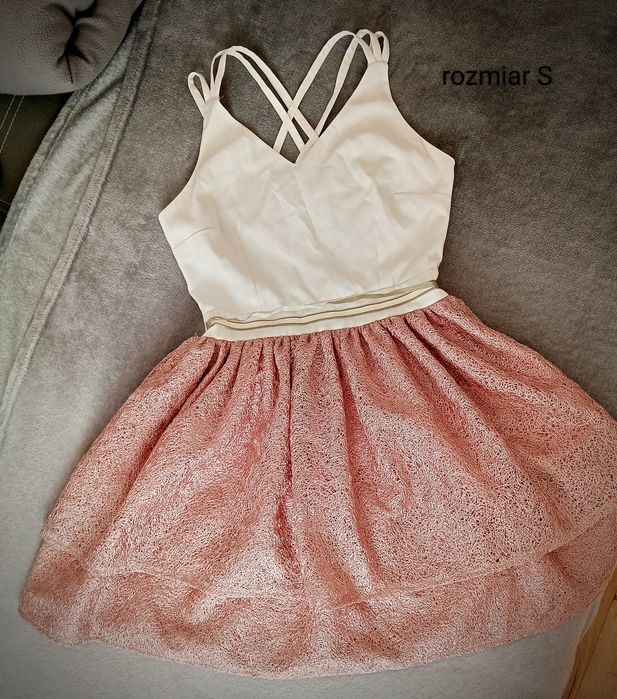 Urocza sukienka balowa Duet A&M rozmiar S