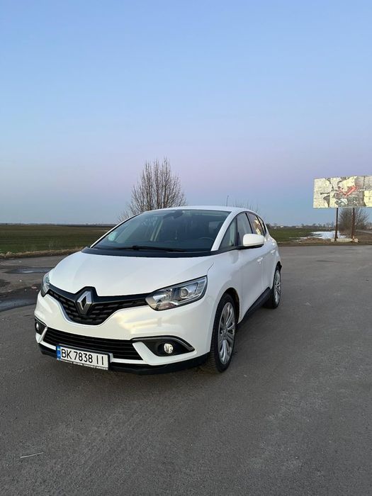 Продам автомобіль Рено сценік 4