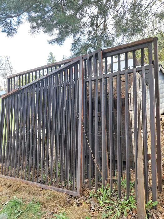 Kojec i buda dla psa