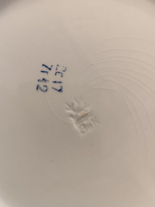 Zestaw obiadowy ze złotym paskiem