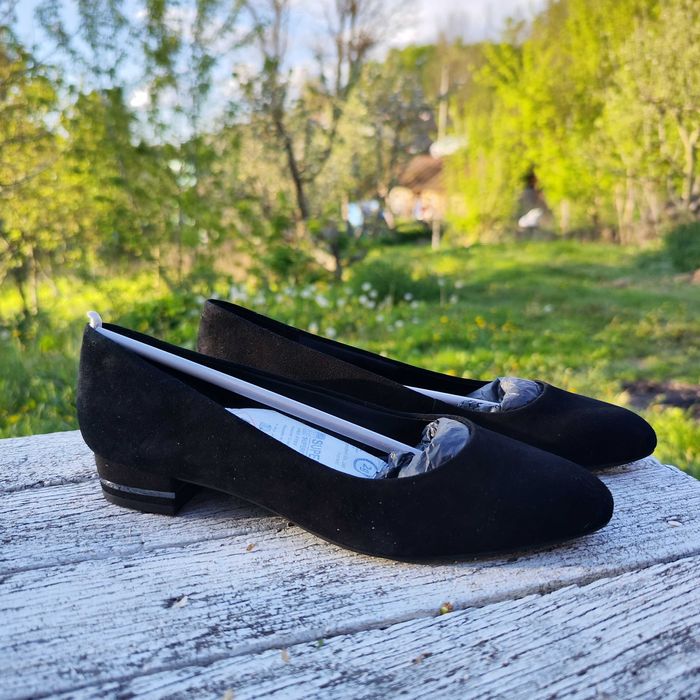 Туфлі-лодочки Bandolino.