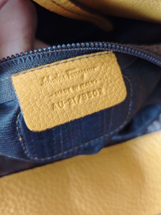 Salvatore Ferragamo жіноча сумка тот