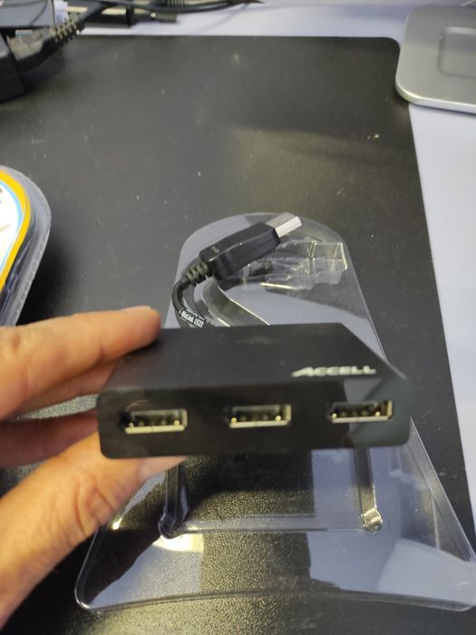 Adaptador para ligar 3 monitores displayport 1.2