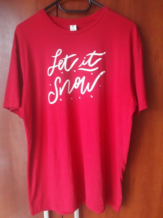 Zimowy look. T-shirt. Koszulka z krótkim rękawem. 100% bawełna.