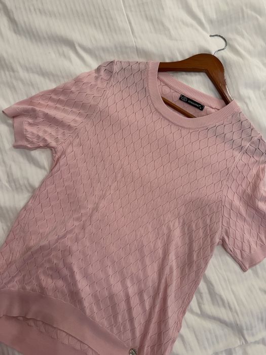 Рожеве поло.