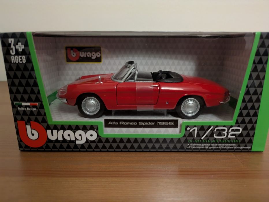 NEW in Box - Burago 1/32 Alfa Romeo Spider 1966