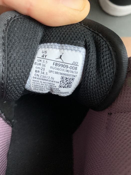 Кросівки ШКІРА Nike  36 р.