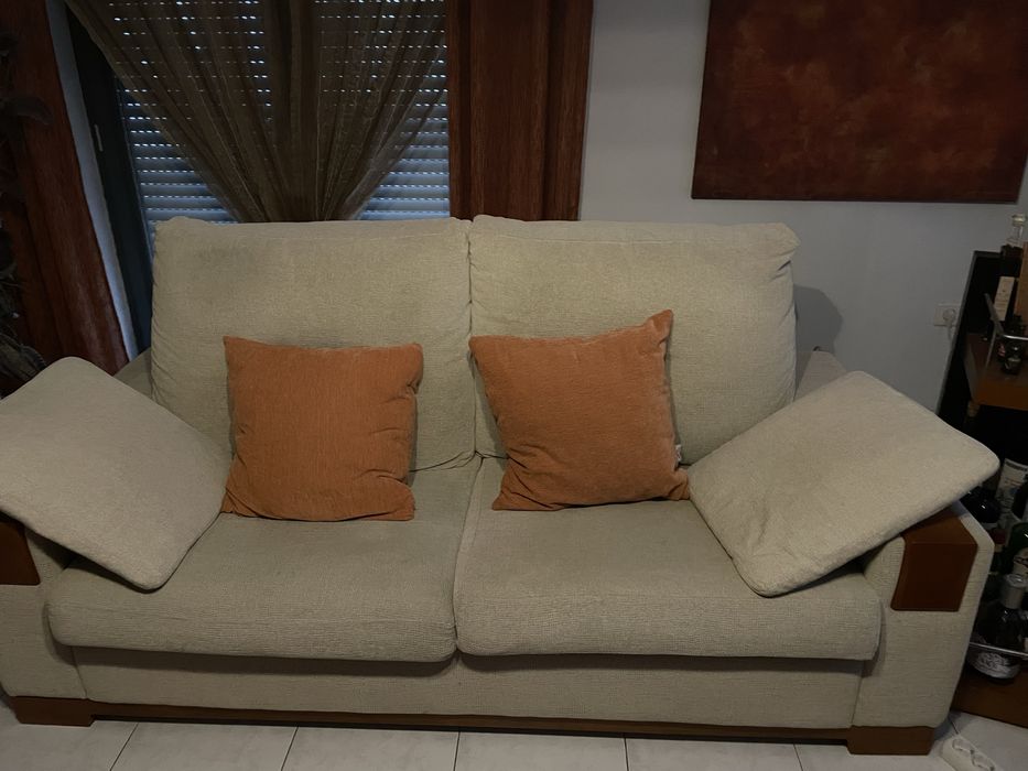Conjunto de tres sofas