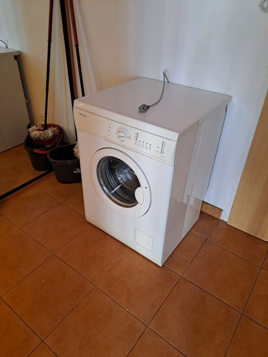 Pralka Electrolux uszkodzona