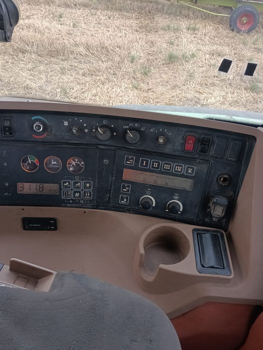 John Deere 8200  silnik 8.1
