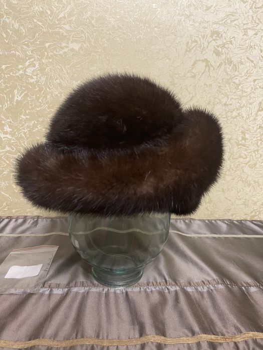 Жіноча норкова шапка