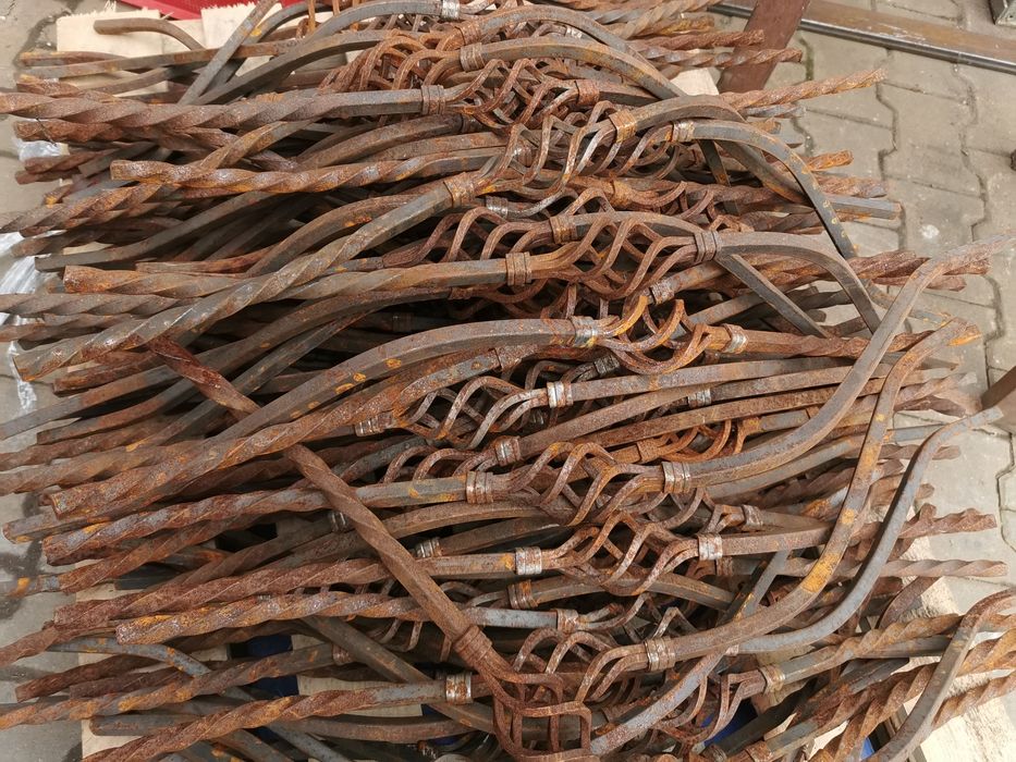 Elementy kute bramy ogrodzenia