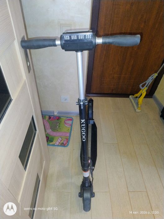 Продається електро самокат Kugoo S3