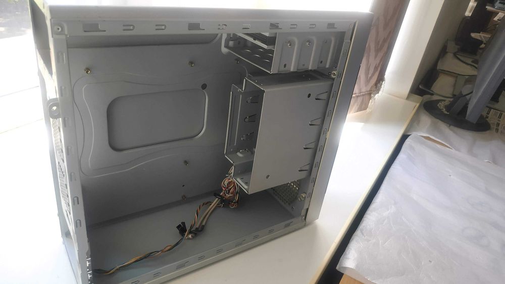 Продам компактні, якісні корпуси для ITX ПК