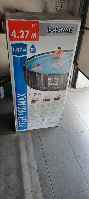 Sprzedam basen stelażowy Bestway Steel Pro Max 427x 107 cm
