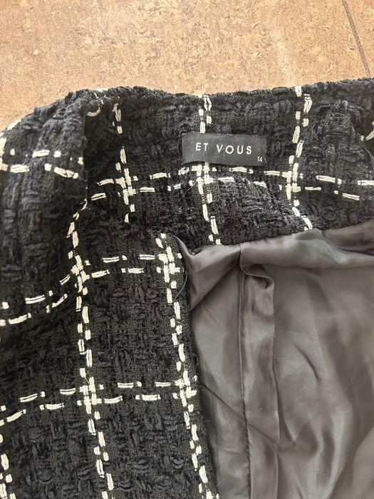 Стильний твідовий піджак