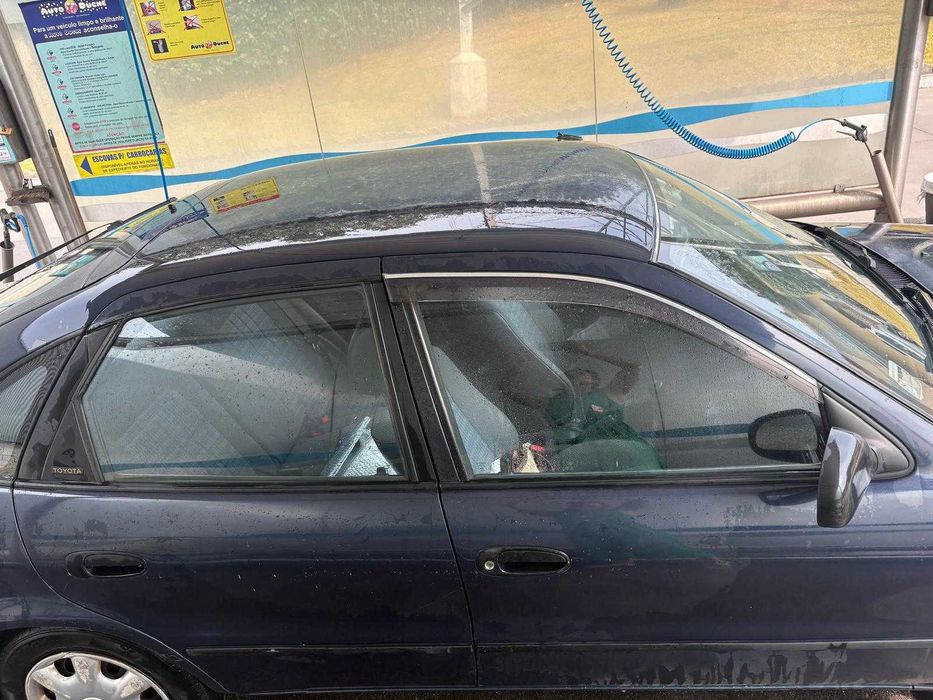 Toyota Corolla 1.3 XLi 1996 – motor fiável, estética com história