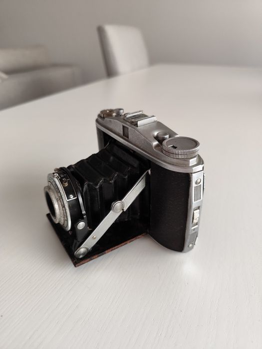 Máquina fotográfica vintage AGFA Isolette