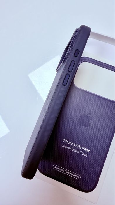 Capa iPhone 17 Pro Max TechWoven