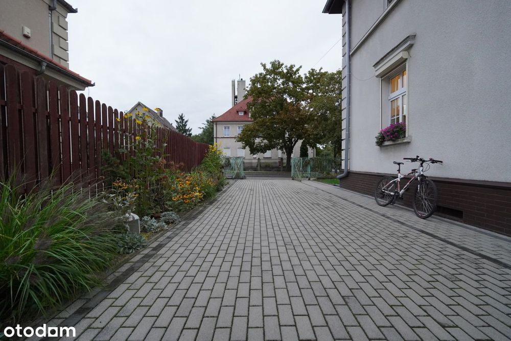 Mieszkanie bezczynszowe w trzy rodzinnej kamienicy z ogródkiem