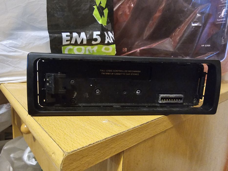 Auto-rádio Sony XR-C4120