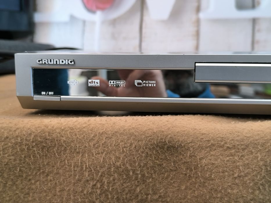 Leitor de DVD Grundig GDP 1100