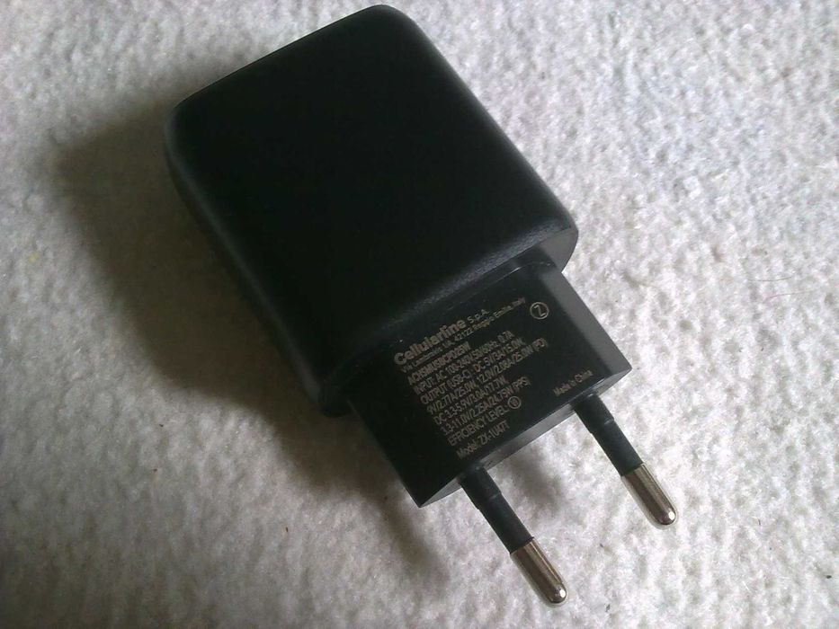 Carregador CELLULAR LINE Super Fast Charging de 25W USB-C (Novo)