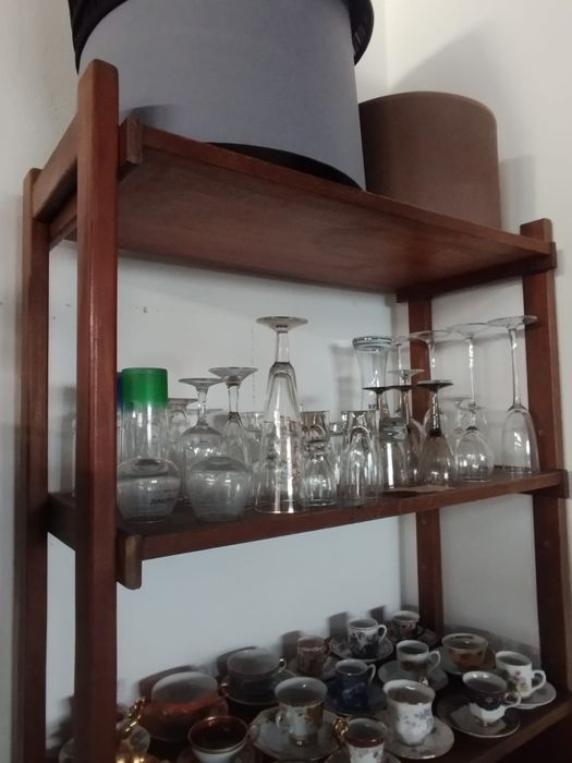 Estante pés agulha tipo modular escandinava e Olaio