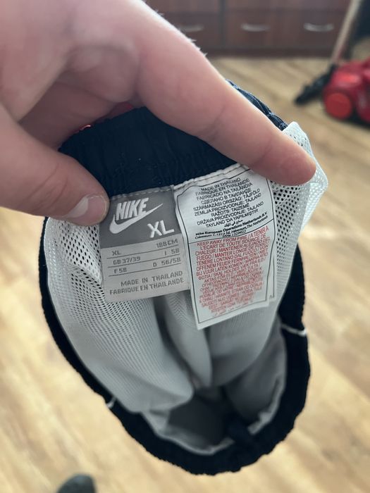 Чоловічі оригінальні Нейлонові Шорти  з полосками Nike Athletic dept