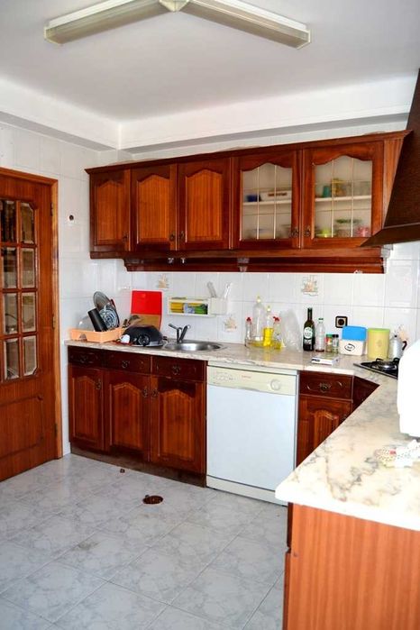 Quarto c/WC privativo e varanda em Celas - só disponível para 1mês (Maio)