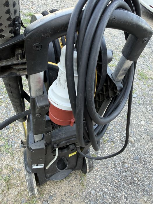 Karcher HD 7/18 професійна мийка на 380 керхер