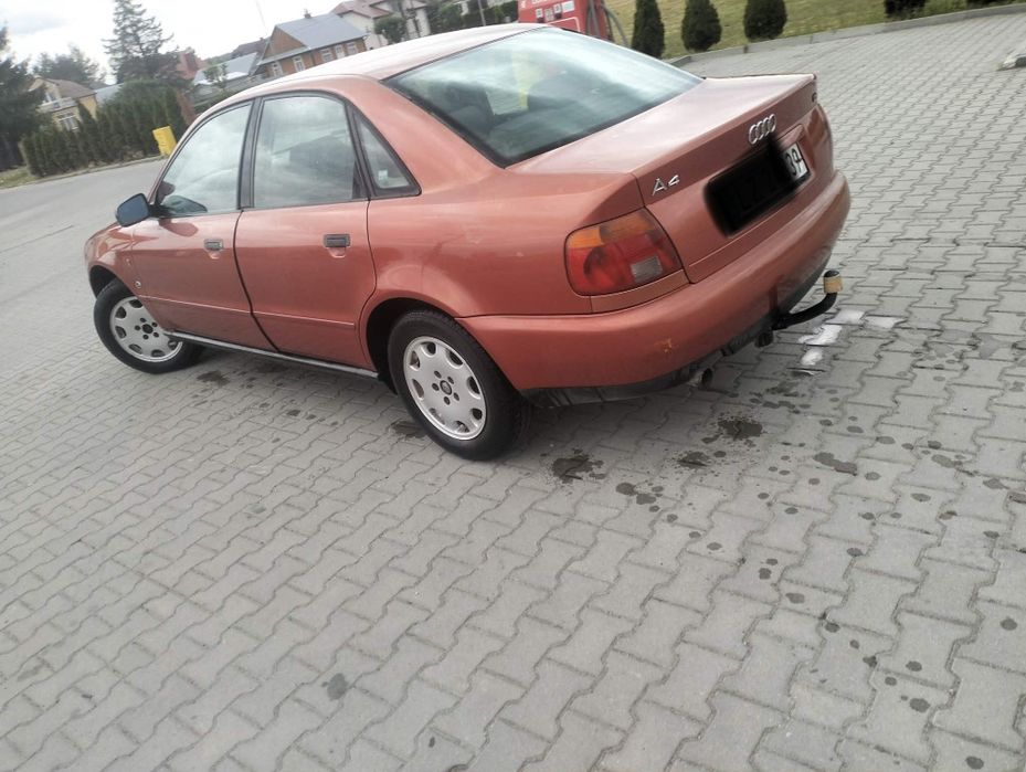 Samochód Audi a4