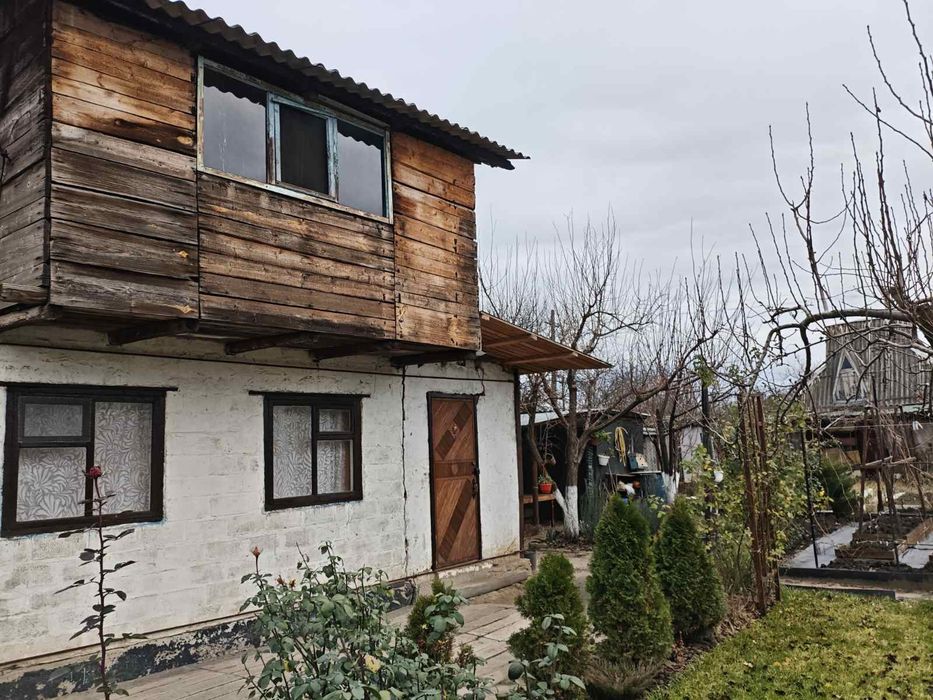 Продам дачу, 4 сотки . Садовое сообщество "Уголек"