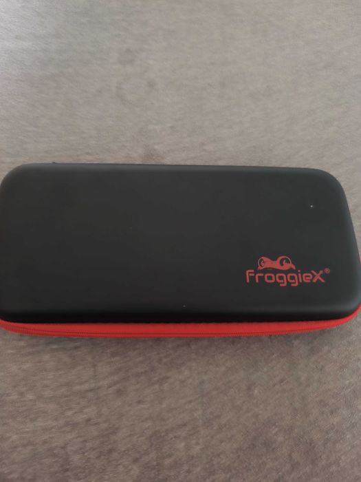 Etui na switch i switch OLED + 2 szybki chroniące przed zadrapaniami.