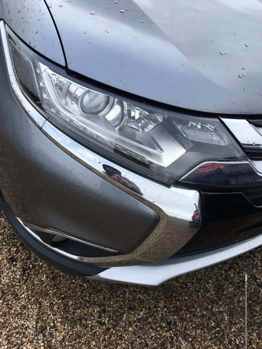 Mitsubishi Outlander PHEV Plus 4WD Plug-In Hybrid,