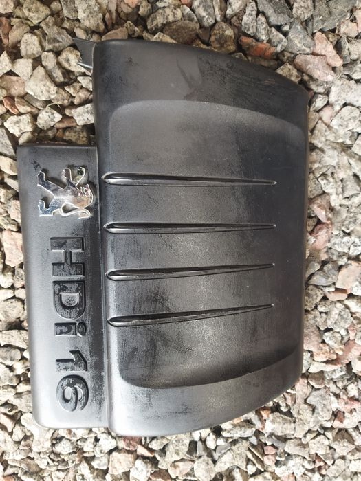 Кришка Накладка Peugeot 1.6 HDi