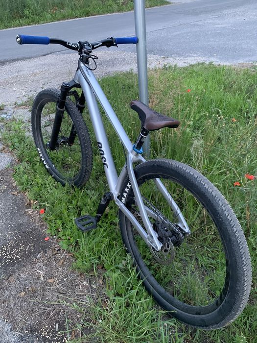 Rose the bruce (chromag, reverse, dirt, fox)