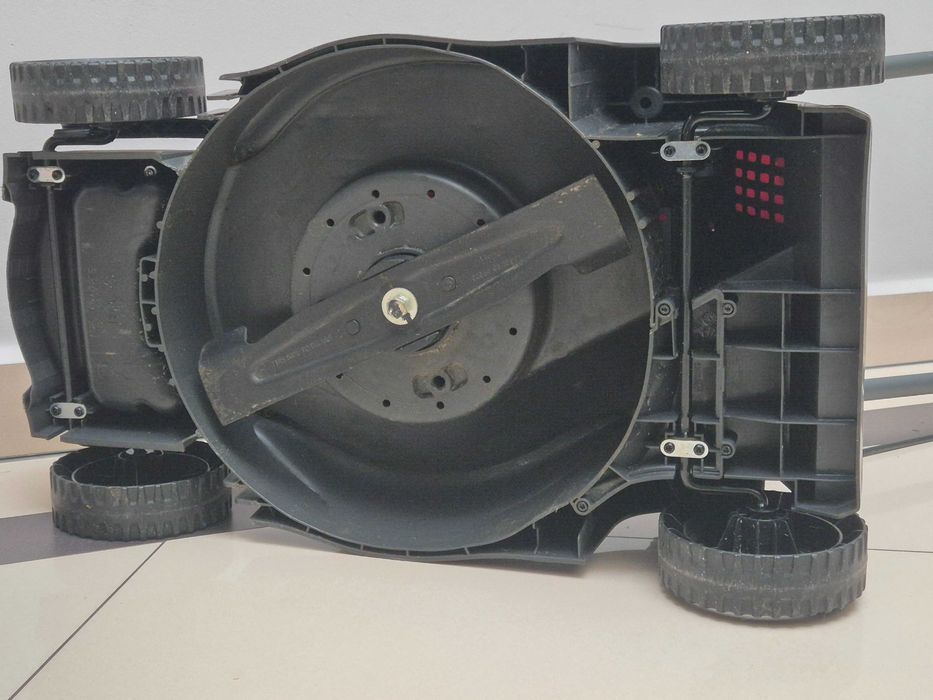 Kosiarka akumulatorowa Flymo 18V Simplimow 320 32cm  HUSQVARNA