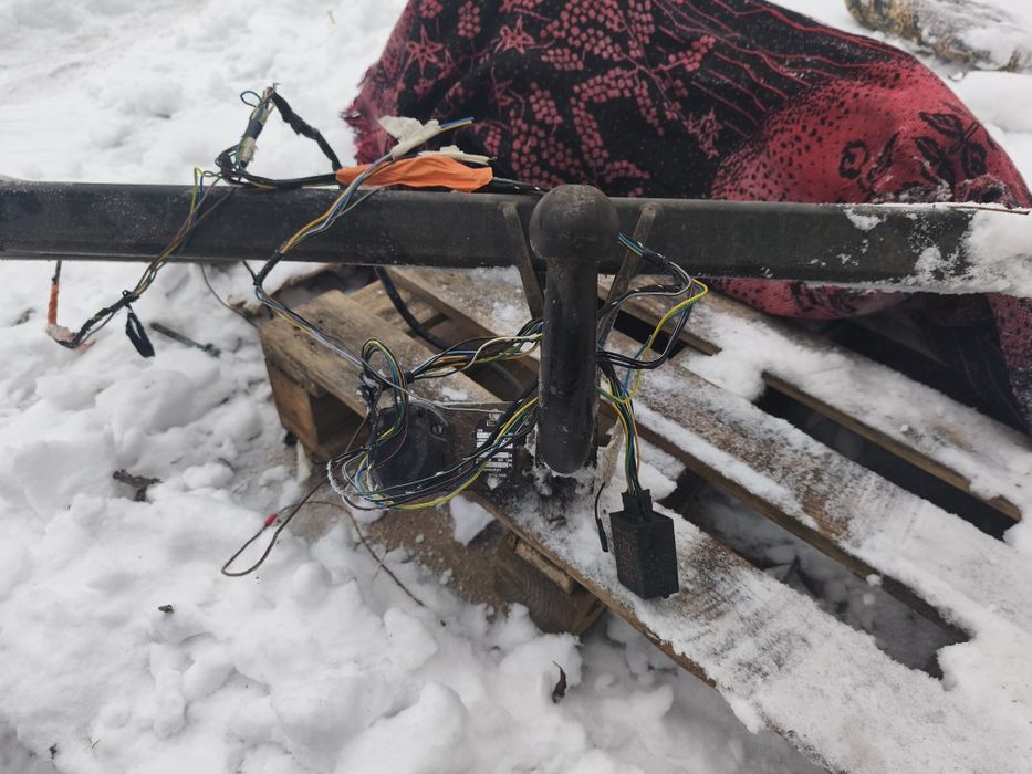 Kompletny hak samochodowy