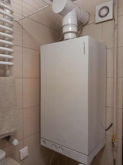 Piec / kocioł gazowy dwufunkcyjny Vitopend 100 WH0A marki Viessmann