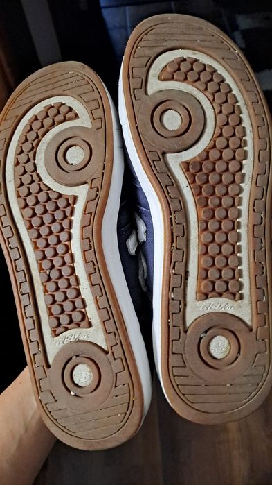 Sprzedam buty damskie new balance rozmiar 41 trampki