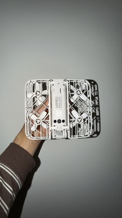 Drone Hover Air X1437240918317486084